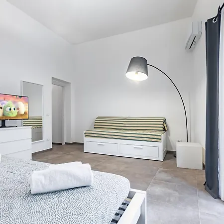 Apartment Palazzo Dei Normanni & Ballaro Roomy Modern X9 Palermo